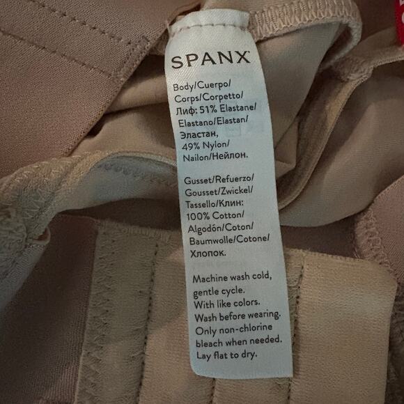 Spanx Suit Your Fancy Bodysuit Beige L NWOT - Picture 5 of 16